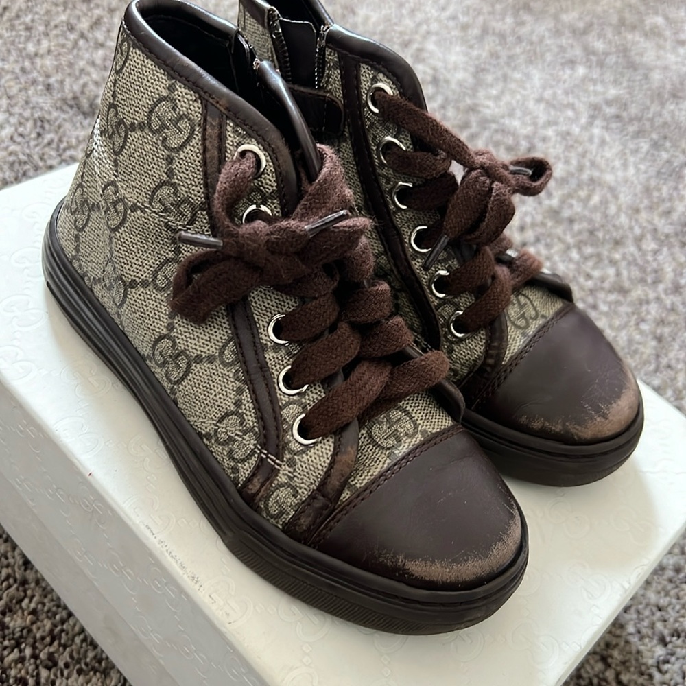 Gucci Shoes. Size 27. Beige Ebony+Cocoa